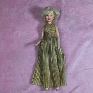 Vintage 1982 Tristar Marilyn Monroe Doll